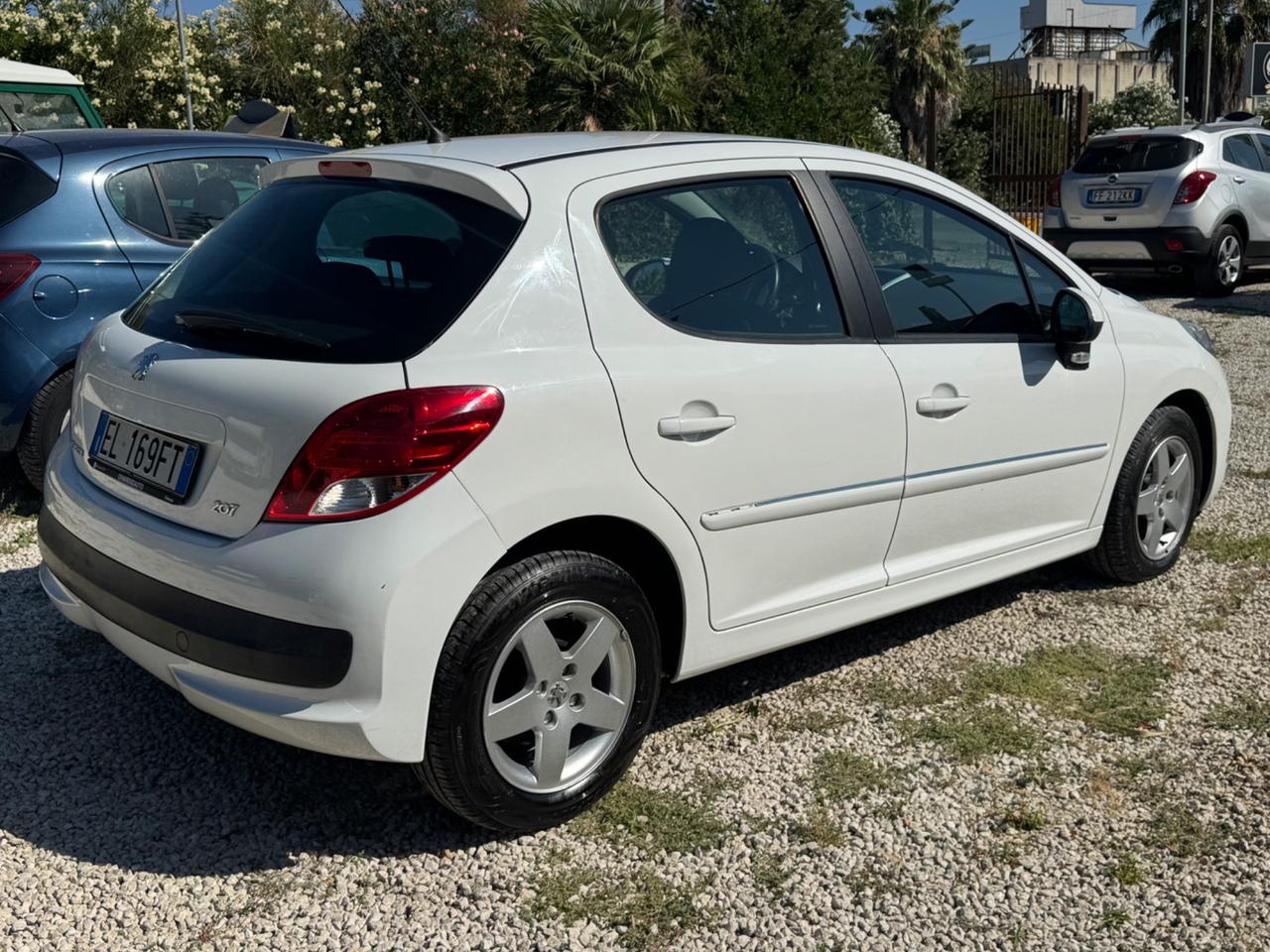 Peugeot 207 1.4 HDi 70CV 5p. Allure