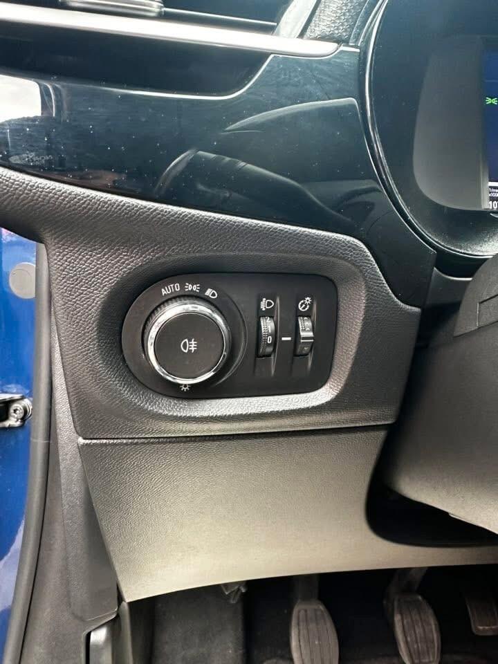 Opel Corsa 1.2 Edition NEOPATENTATI BI-COLOR