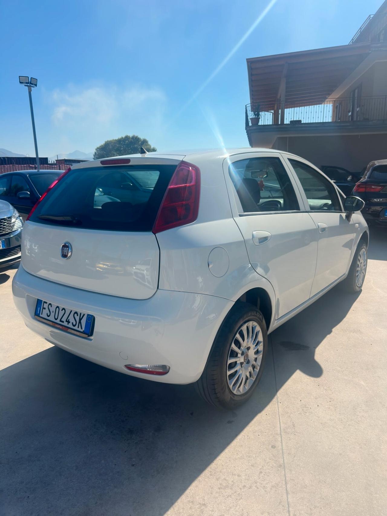 Fiat Punto 1.4 8V 5 porte Natural Power Street