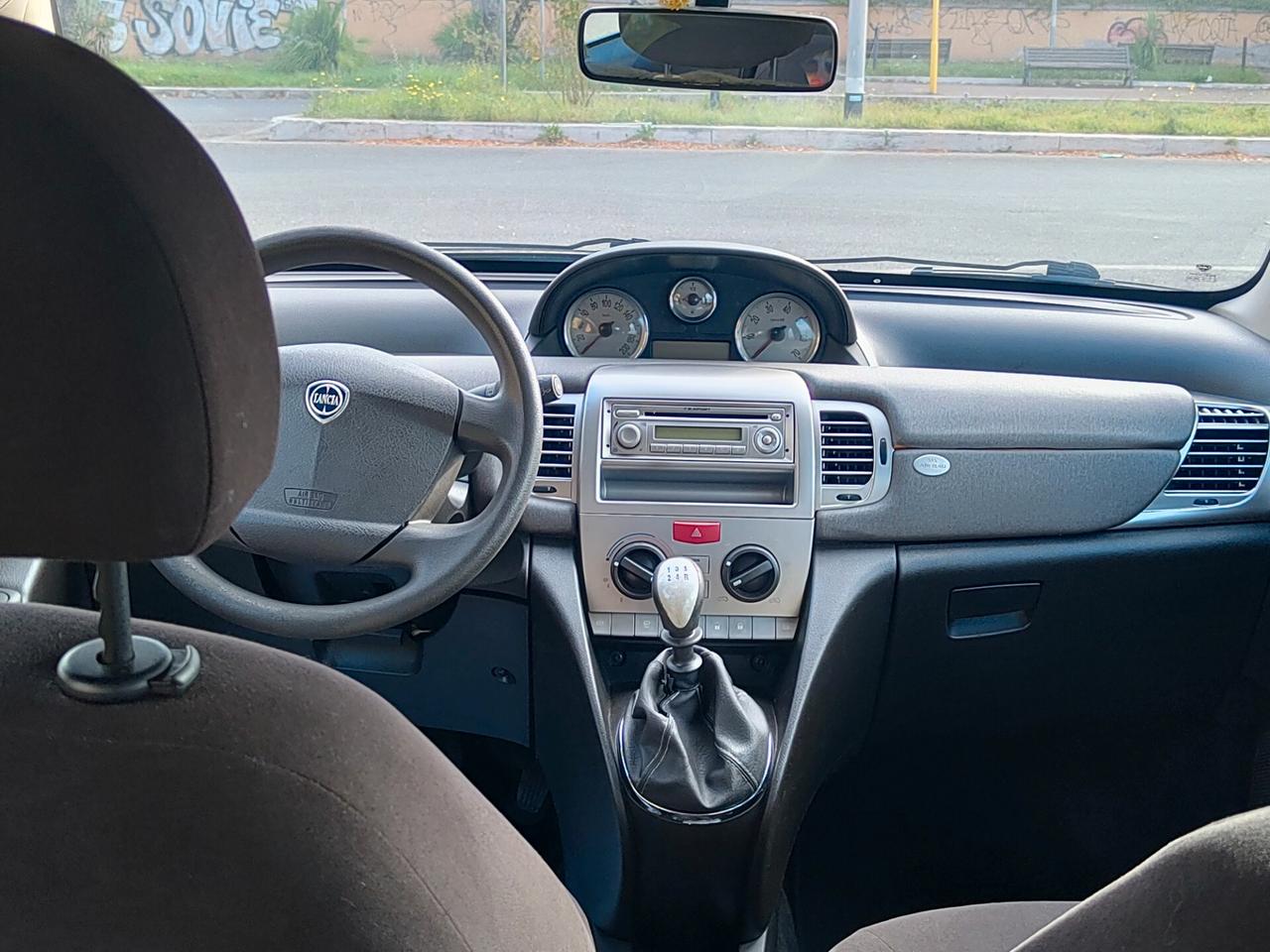 Lancia Ypsilon 1.2 Oro