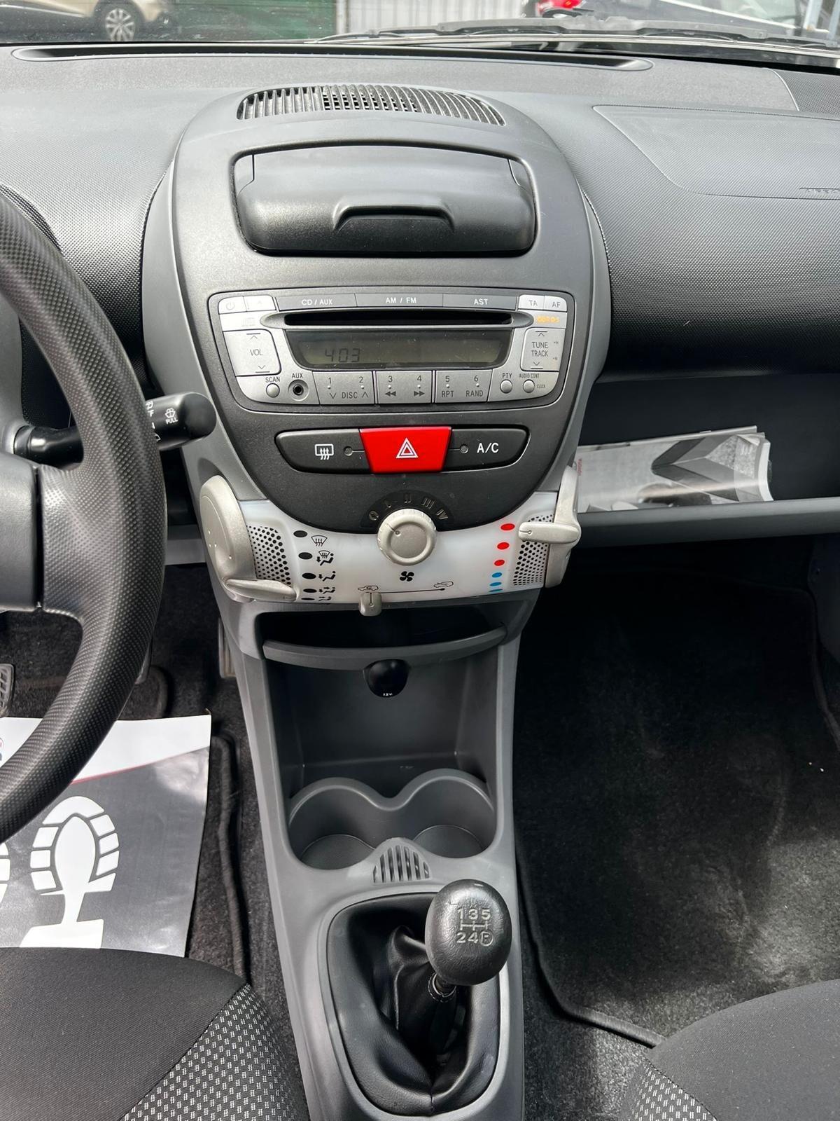 Toyota Aygo 1.0 12V VVT-i 5 porte