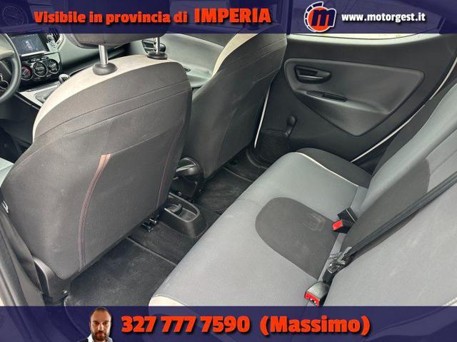 LANCIA Ypsilon 1.2 69 CV 5 porte NEOPATENTATI