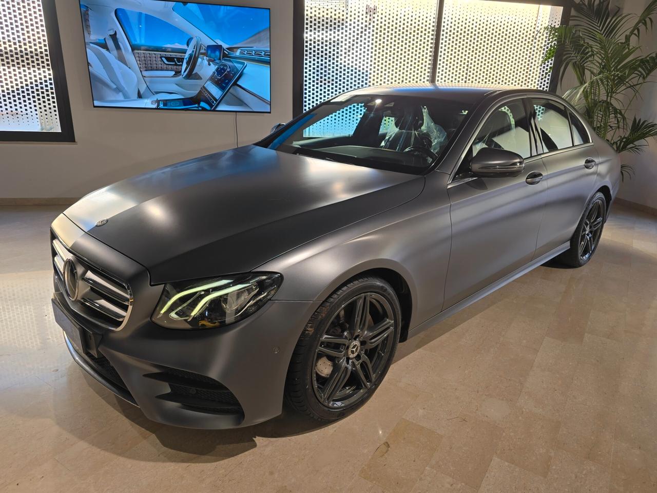 Mercedes-benz E 220 BlueTEC Automatic Premium