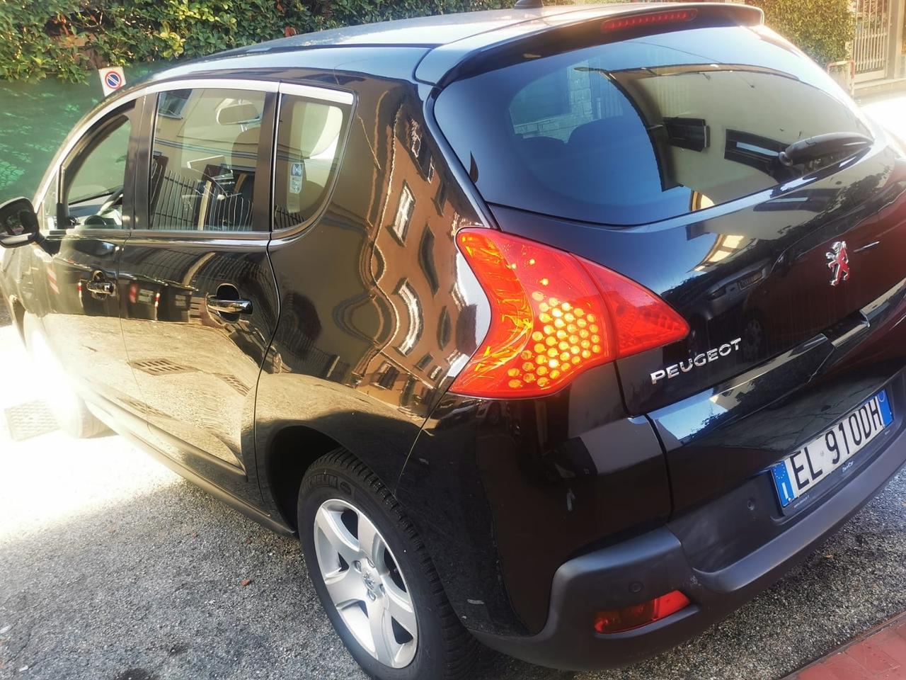 Peugeot 3008 1.6 e-HDi 112CV cambio robotizzato S.&S. Business