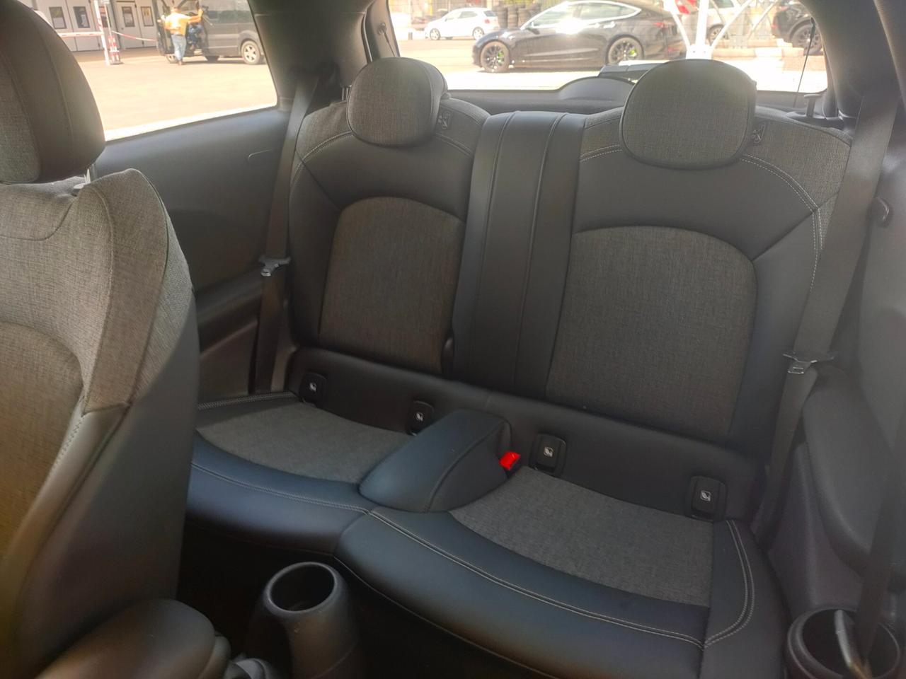 Mini Full Electric Cooper SE NEOPATENTATI