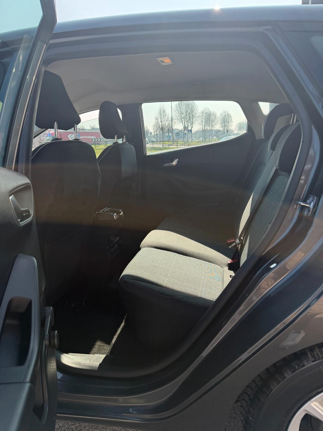 Ford Fiesta 1.1 5 porte Neopatentati