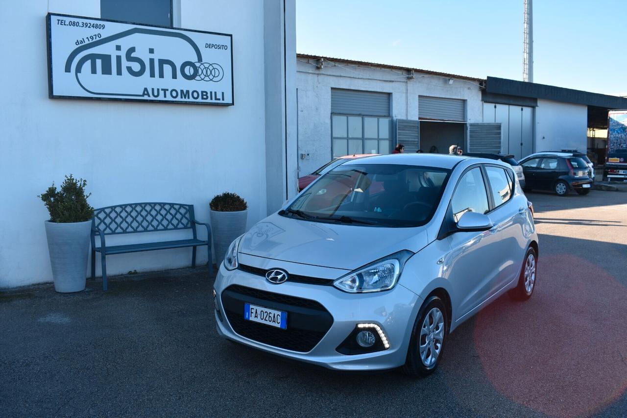 Hyundai i10 1.0 i NEOPATENTATI