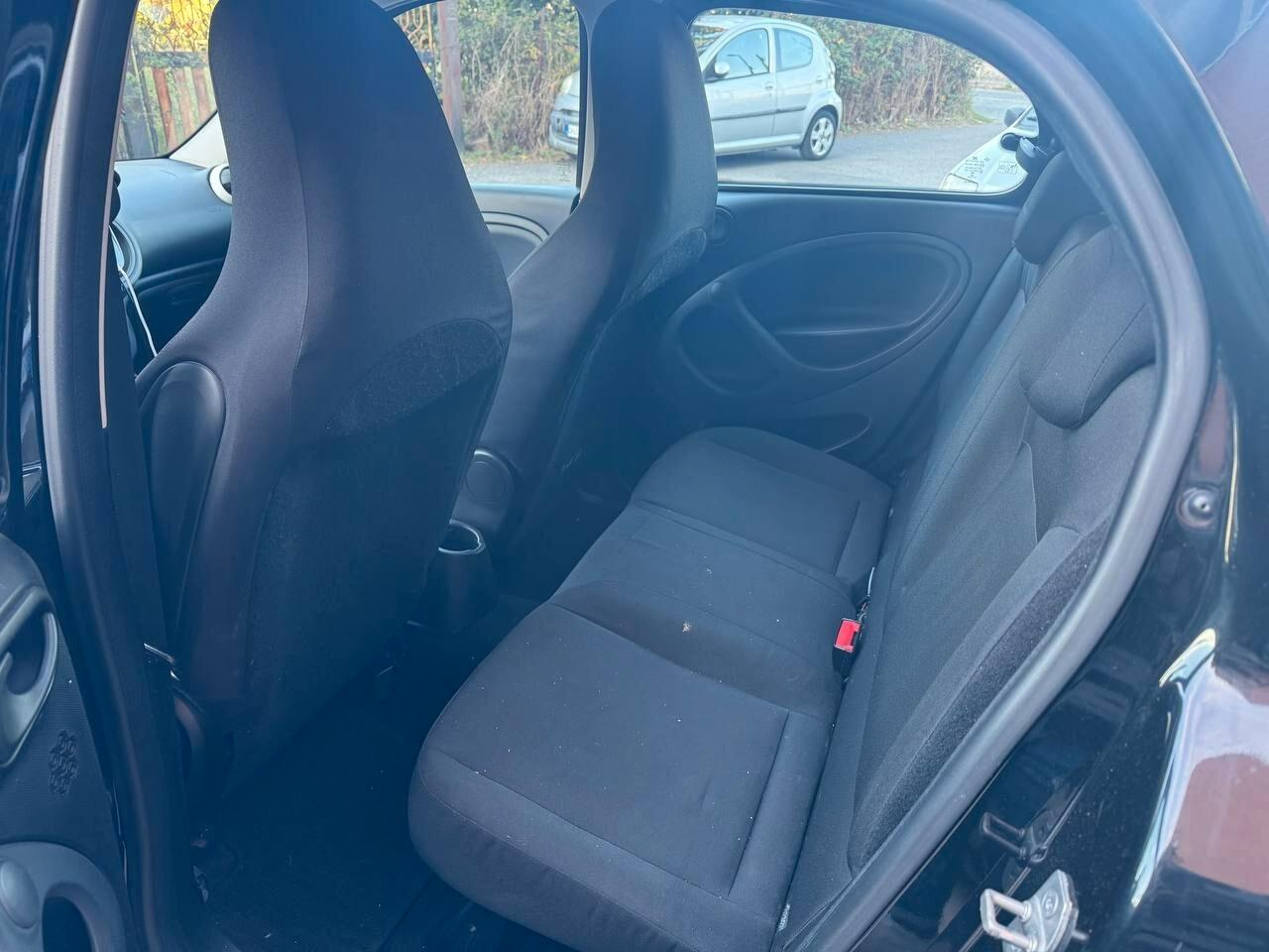 Smart ForFour 70 1.0 Youngster