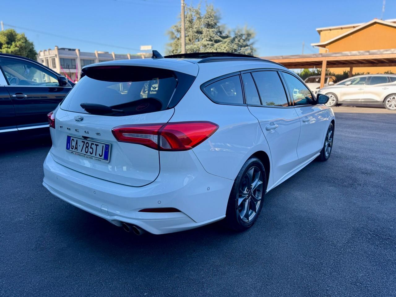 Focus 1.5 EcoBlue 120 CV automatico SW ST-Line Co-Pilot TETTO APRIBILE