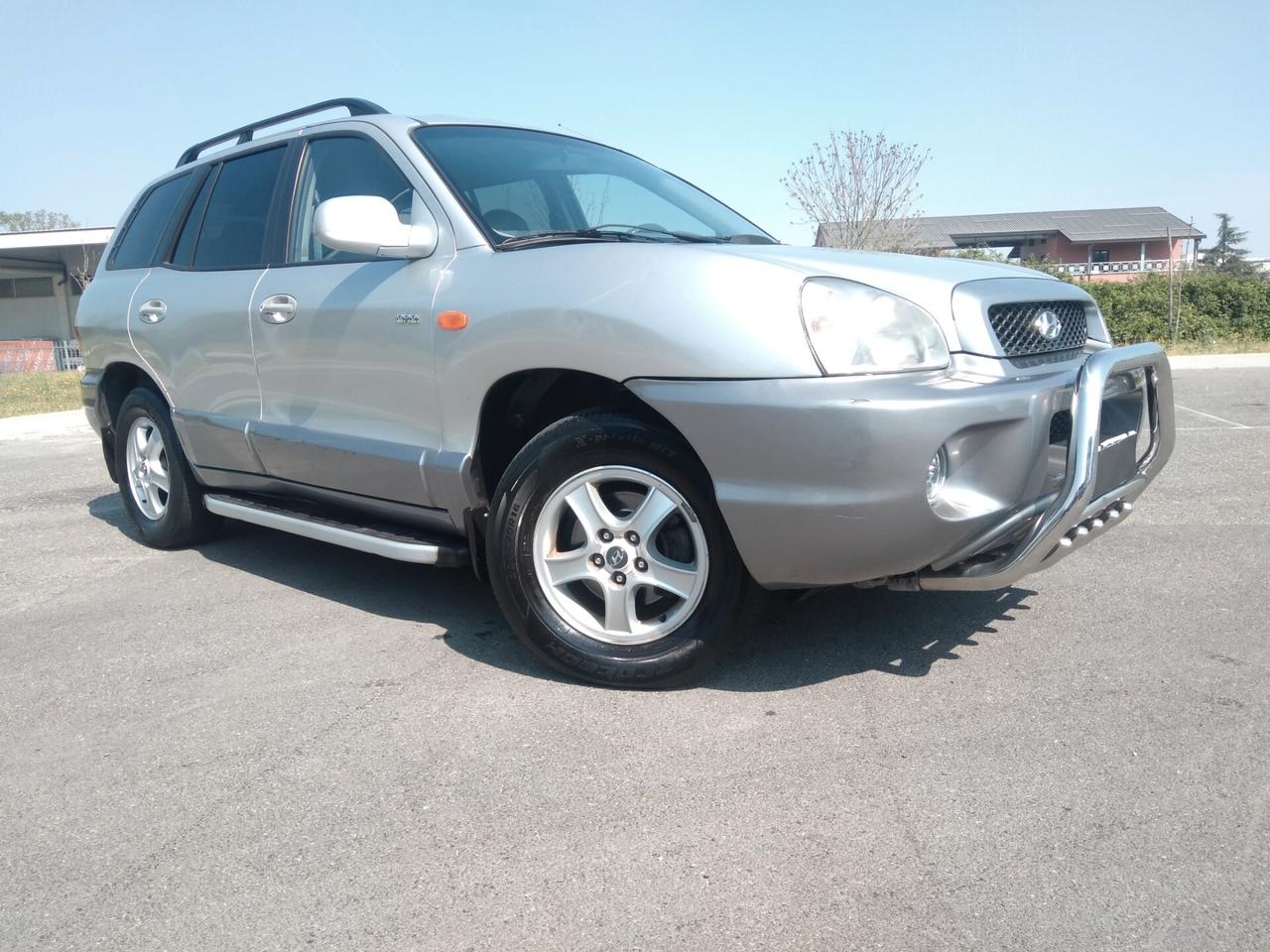 Hyundai Santa Fe 2.0 CRDi 125cv TD VGT 4WD Dynamic x neopatentati