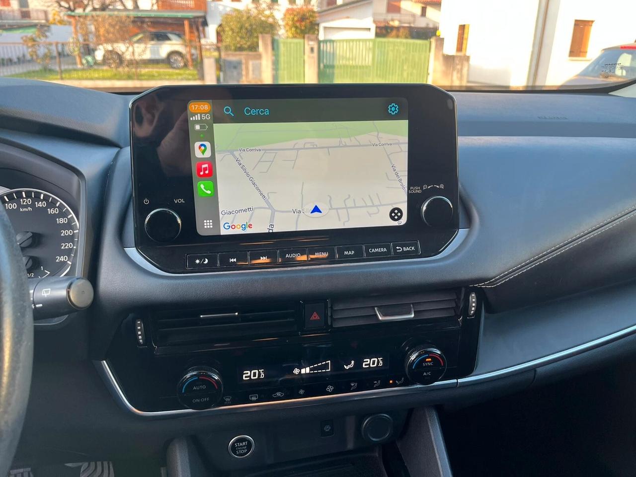 Nissan Qashqai MHEV 140 CV Business