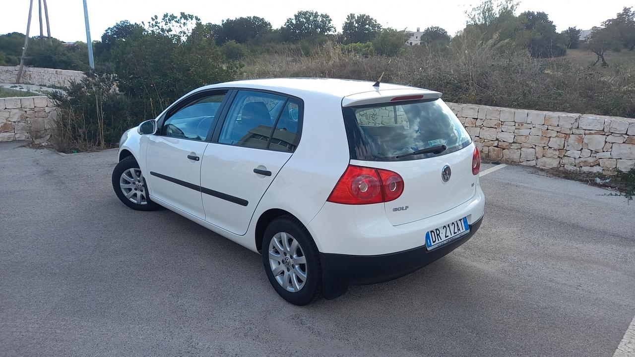 Volkswagen Golf 1.6 5p. Comfortline