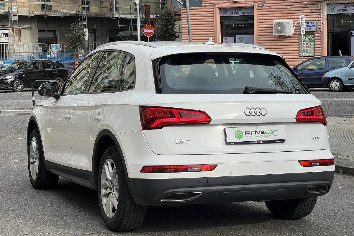 AUDI Q5 2.0 TDI 150 CV Business Sport
