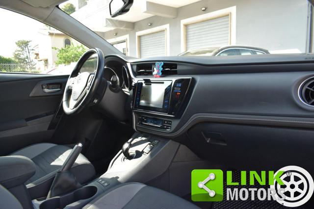 TOYOTA Auris 1.8 Hybrid Lounge