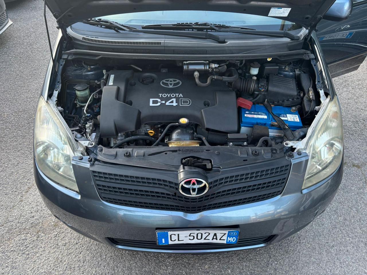 Toyota Corolla Verso 2.0 tdi D-4D OK Neopatentati