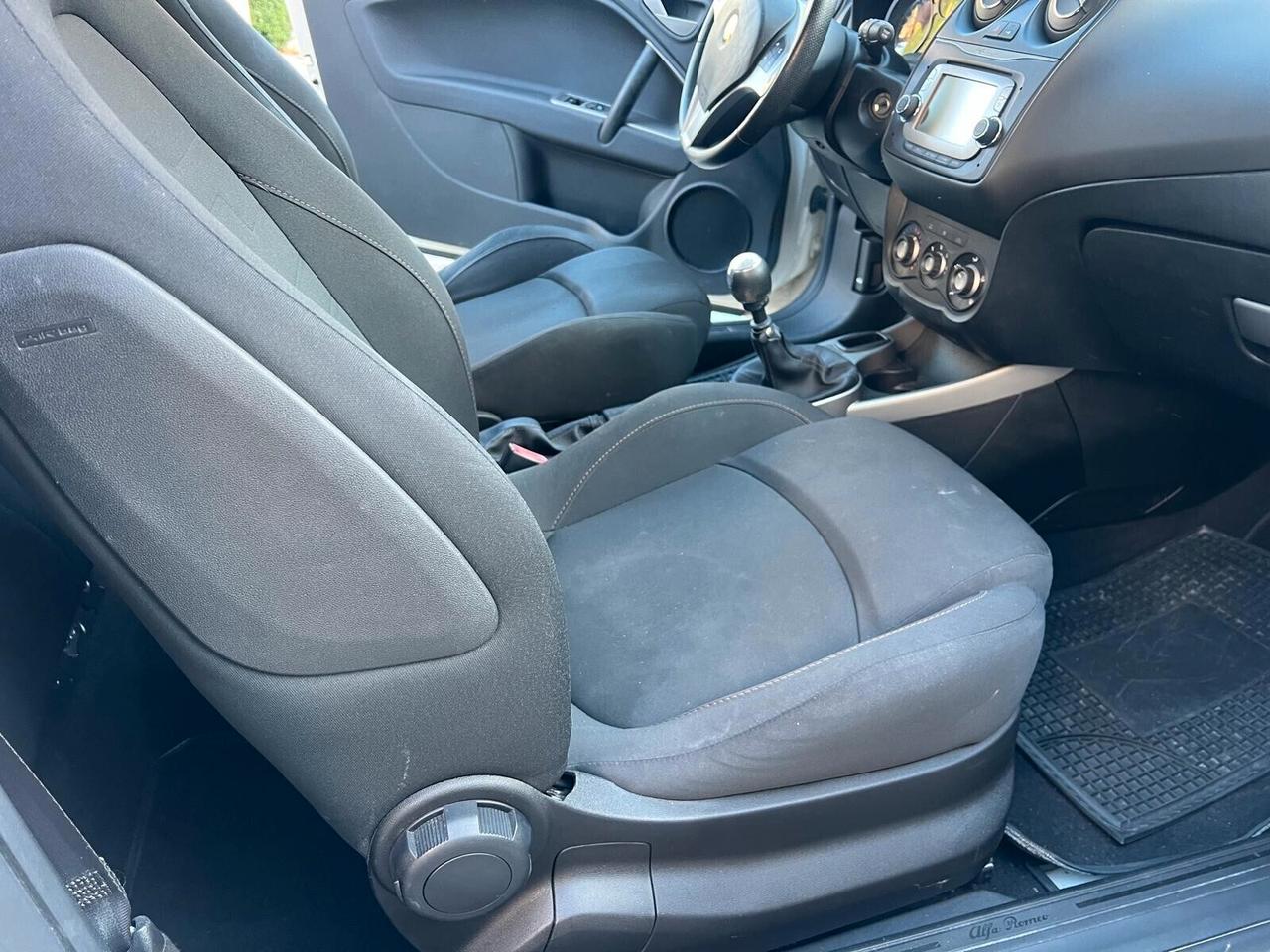 ALFA ROMEO MITO 1.4 70cv 8V PROGRESSION NEOPATENT.