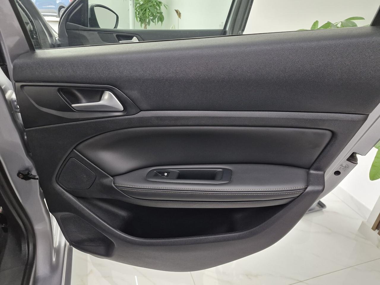 PEUGEOT 308 1.6 Hdi 115cv GT LINE anno 2015