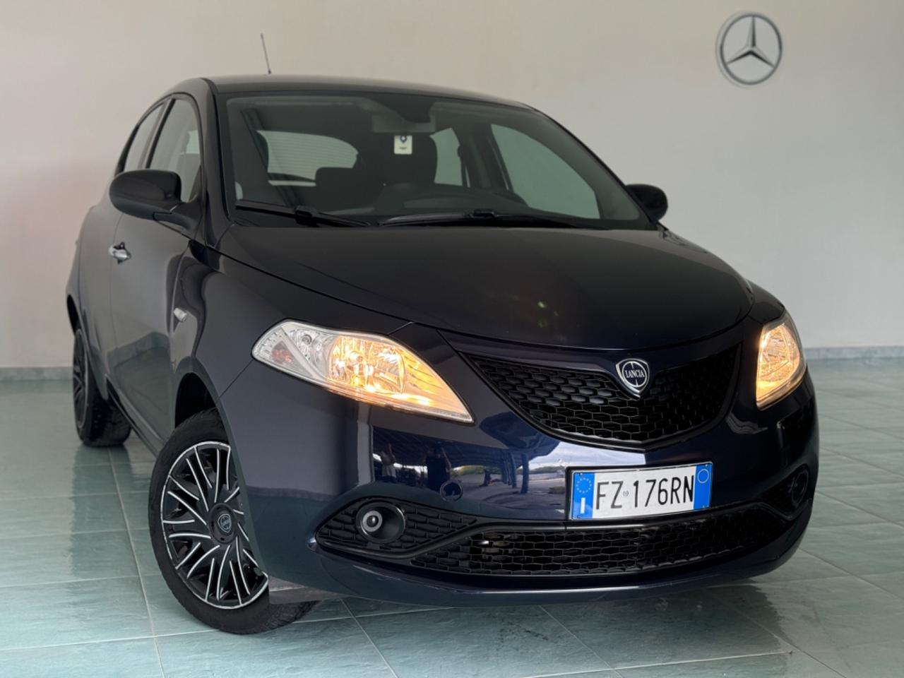 Lancia Ypsilon 1.2 69 CV 5 porte S&S Gold