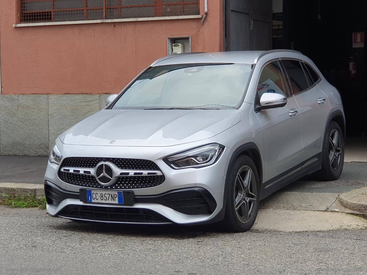 MERCEDES-BENZ GLA 220 d Automatic 4Matic Premium AMG