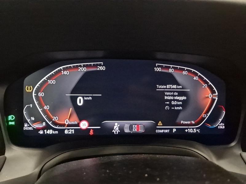 BMW 318 48V Business Advantage Touring auto