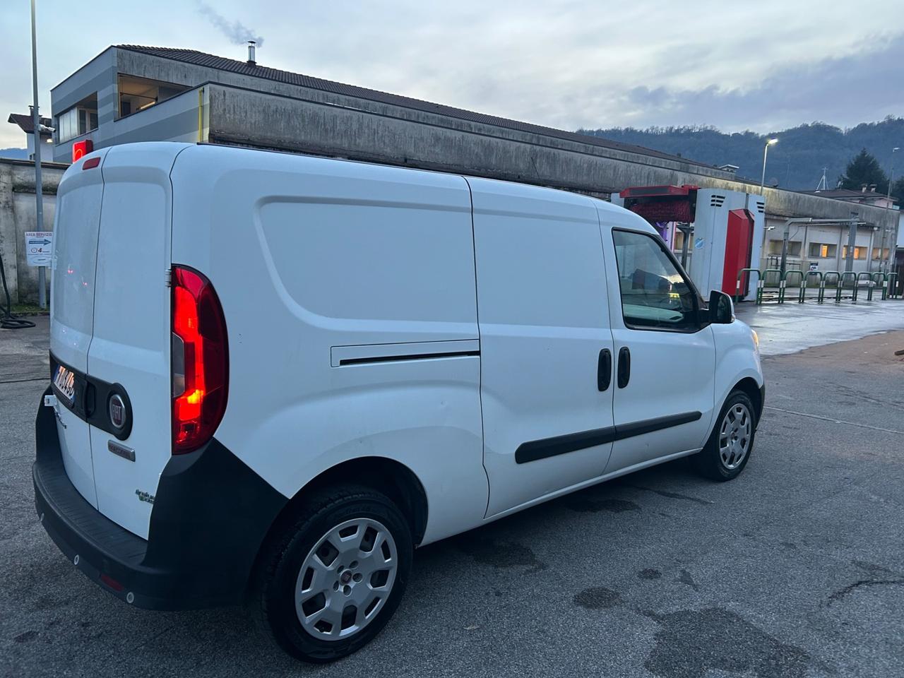 Fiat Doblo Doblò 1.4 T-Jet Natural Power PL-TN Cargo Maxi Lamierato