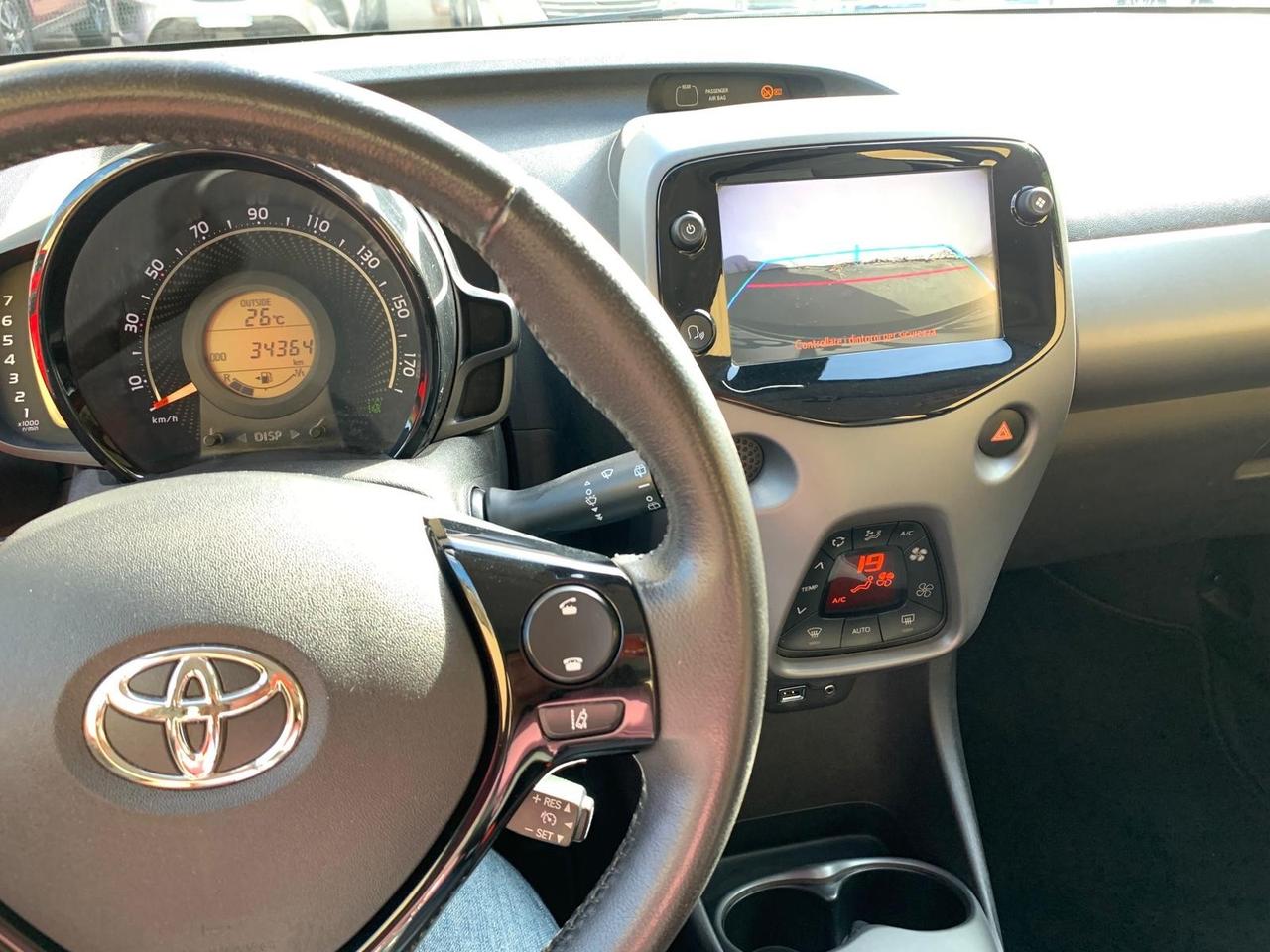 Toyota Aygo 1.0 VVT-i 72 CV 5 porte x-fun