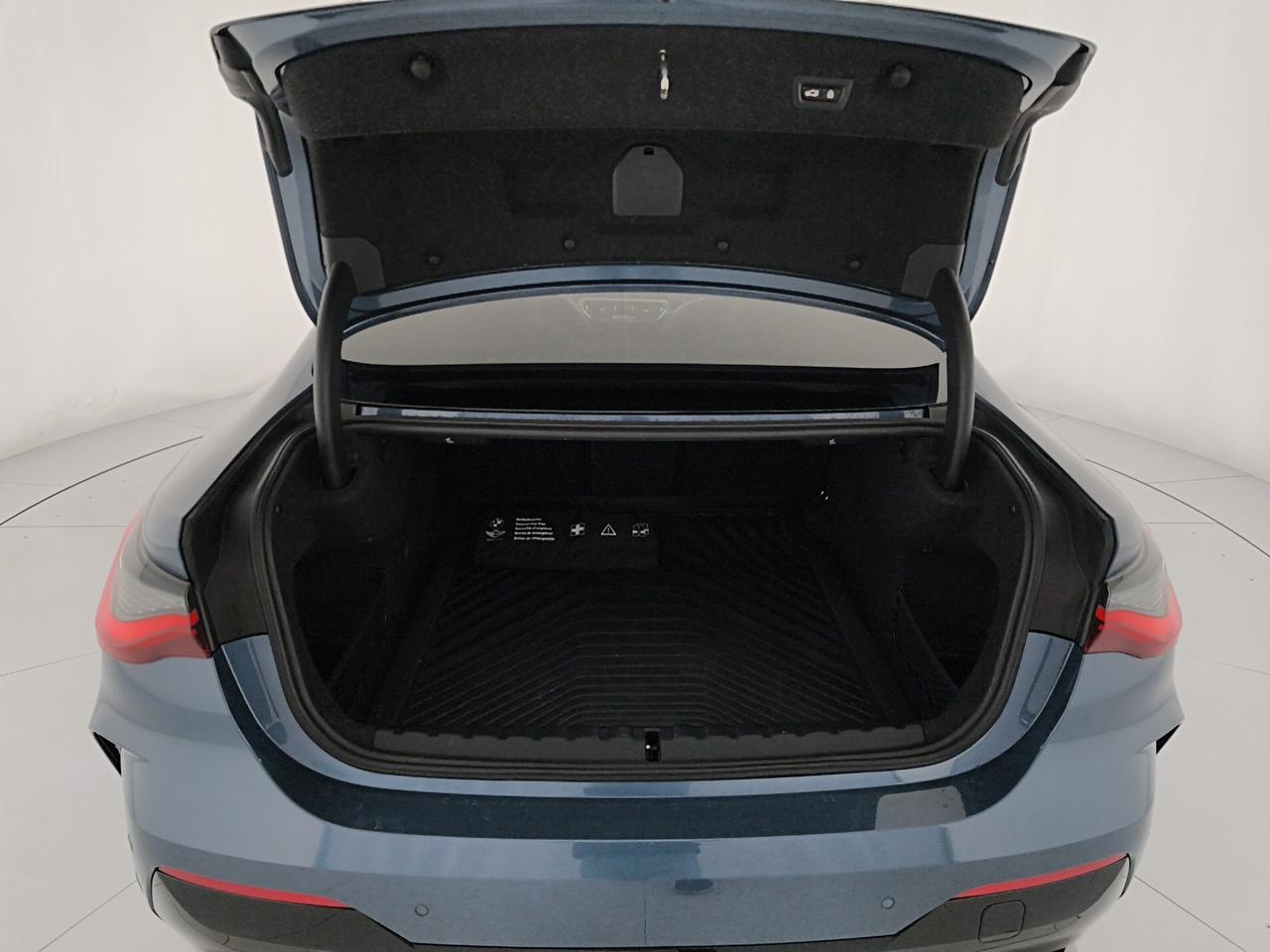 BMW Serie 4 M440i xDrive Coupè 48V