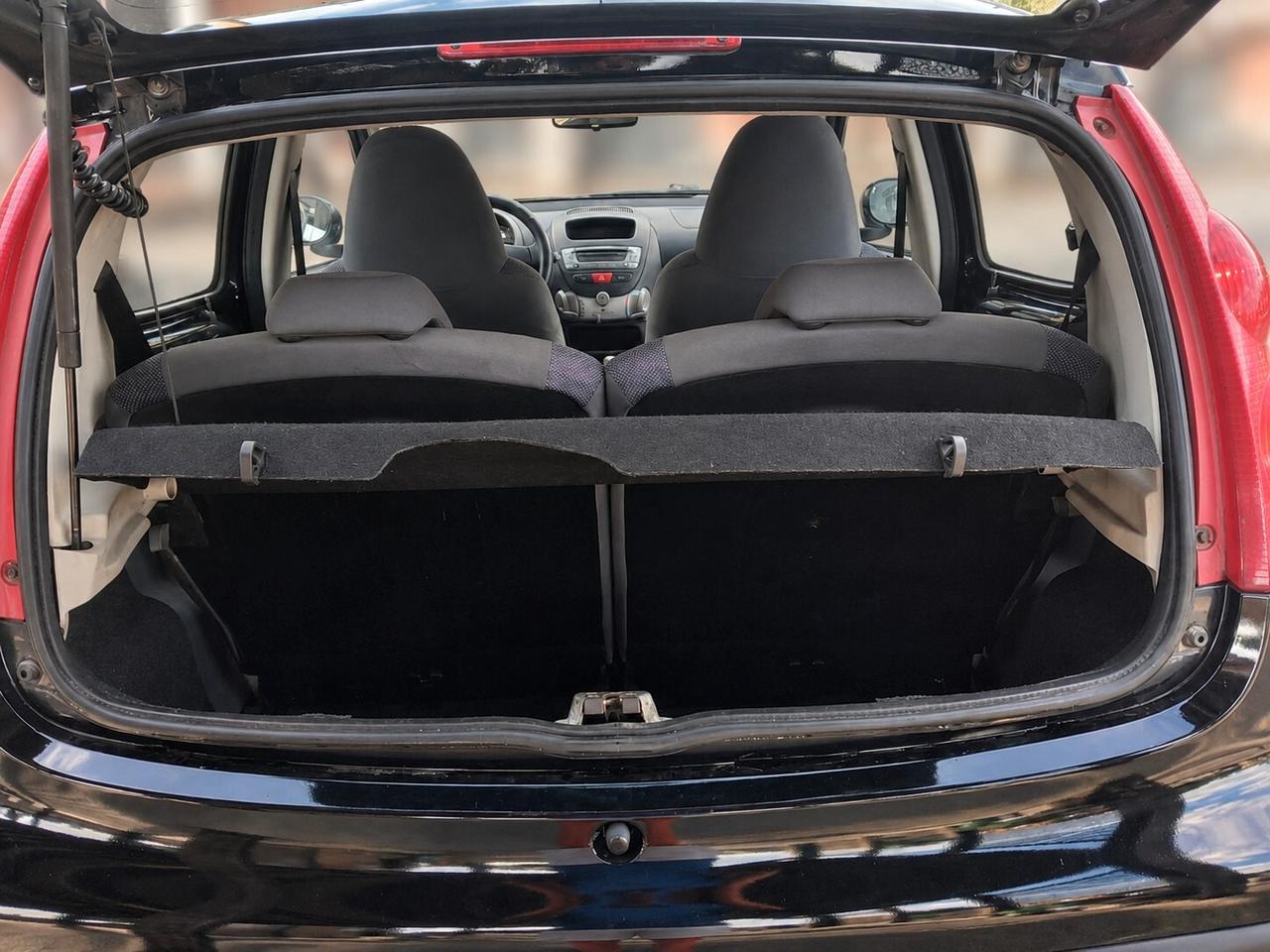 Peugeot 107 1.0 68CV 5p. Plaisir