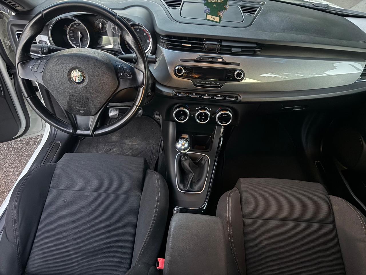 Alfa Romeo Giulietta 1.6 JTDm-2 105 cv garanzia 12 mesi