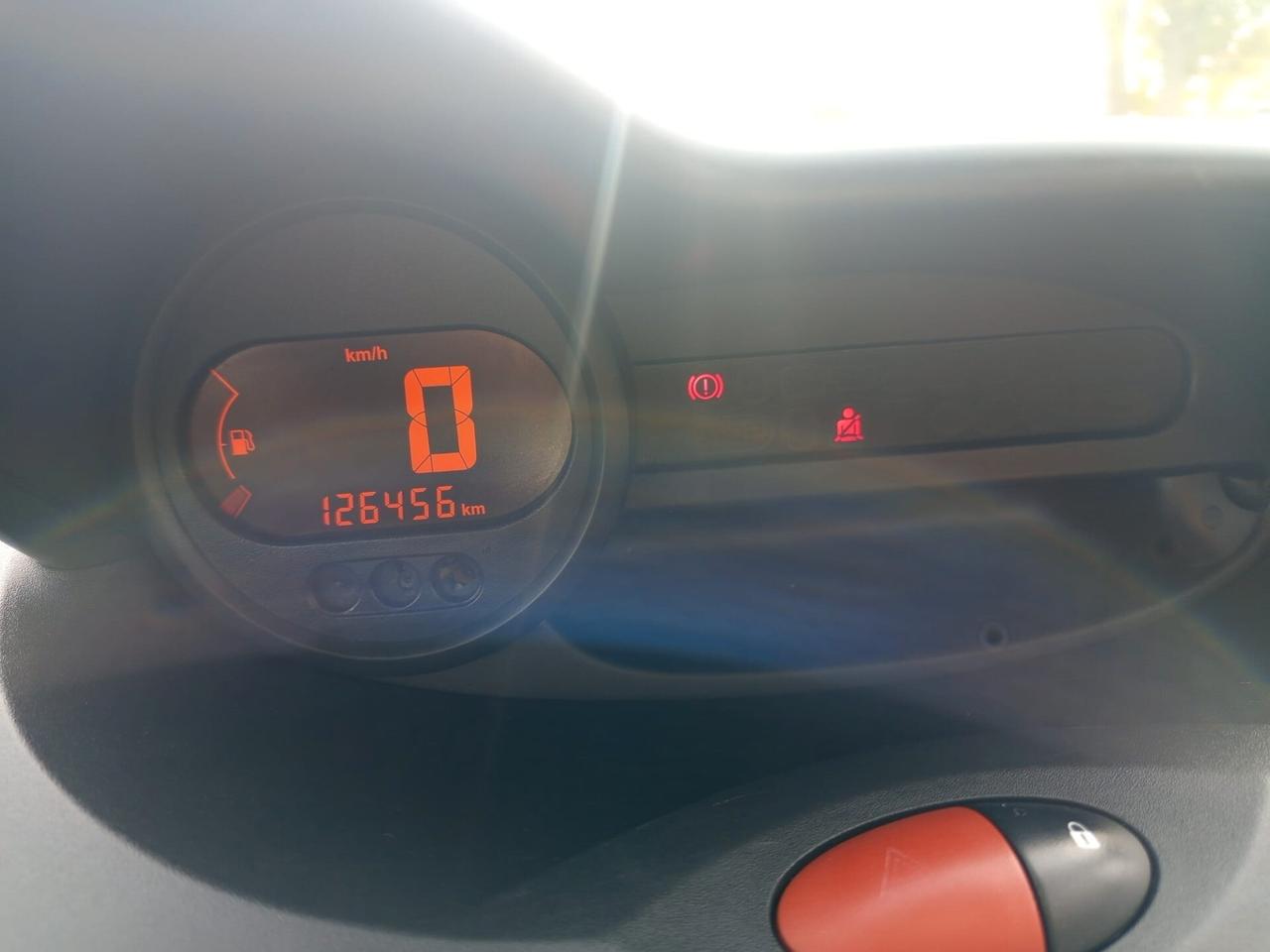 Renault Twingo 1.2 8V Le Iene