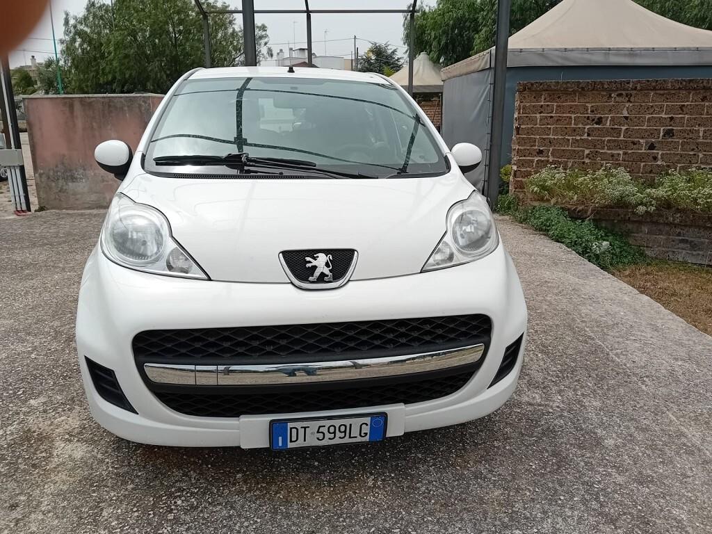 PEUGEOT 107 5 PORTE BENZINA