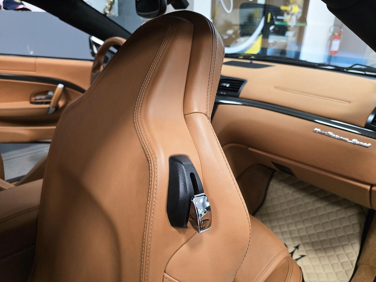 Maserati GranTurismo 4.7 S V8 CAMBIOCORSA_BIANCO FUJI_GARANZIA 12 MESI