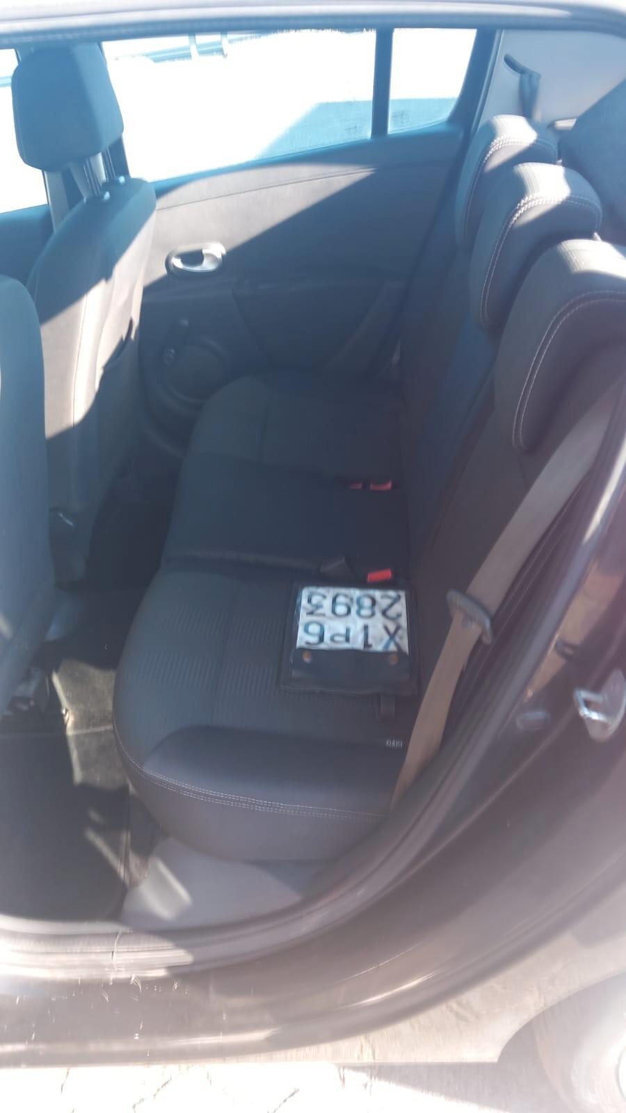 Renault Clio 1.2 16V 5 porte Dynamique