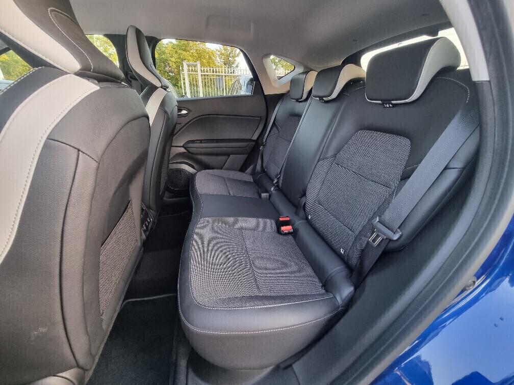 Renault Captur Plug-in Hybrid E-Tech 160 CV Intens