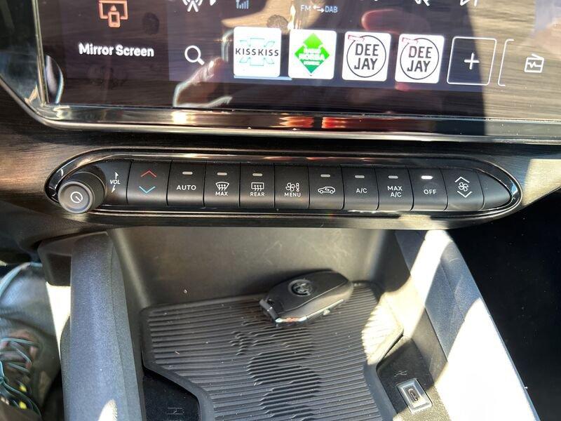 Alfa Romeo Junior 1.2 ibrida 145cv edct6