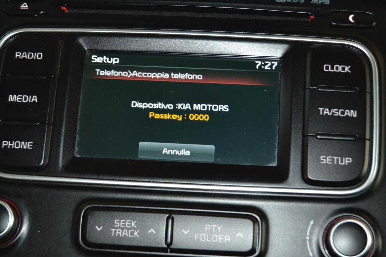 Kia Carens 1.7 CRDi 115 CV Class UniPro/KmDoc/Cruise