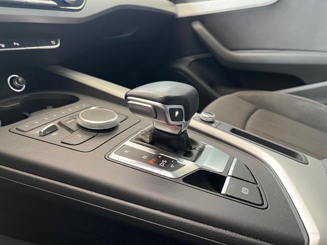AUDI A4 Avant 40 TDI quattro S tronic Business