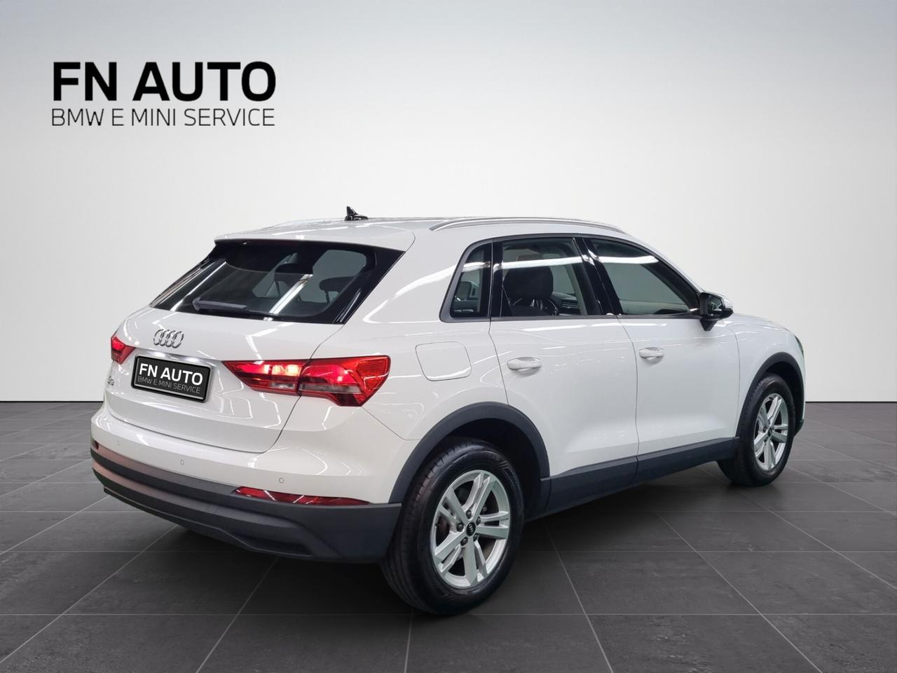 Audi Q3 35 TDI S tronic Business