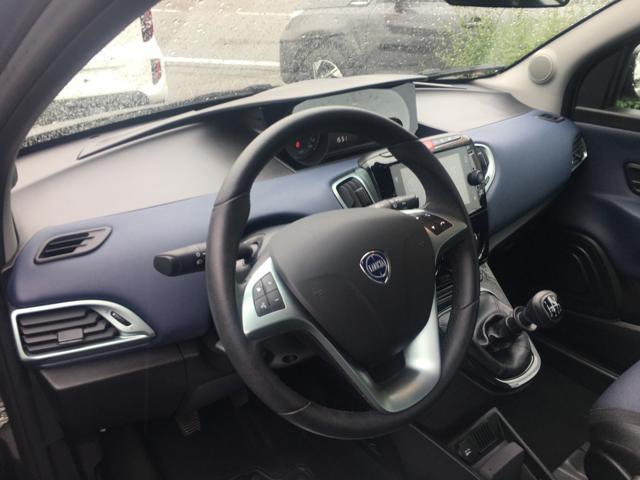 LANCIA Ypsilon 1.0 70cv 5p Hybrid Platino