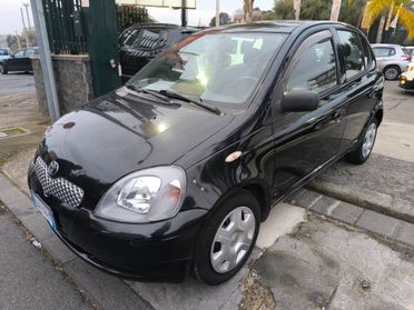 Toyota Yaris 1.0i 16V cat 5 porte Sol