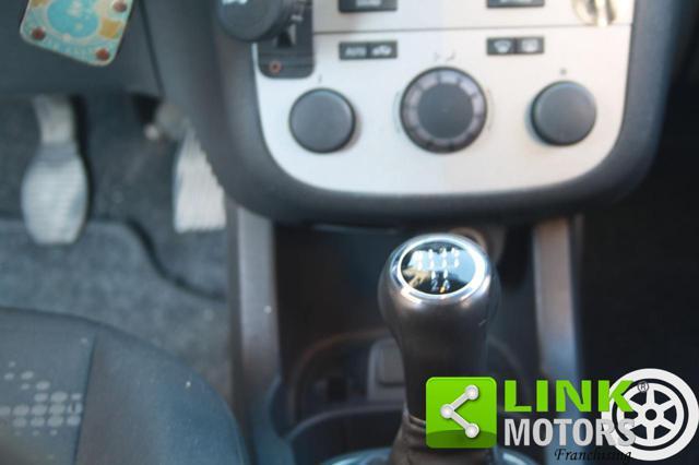 OPEL Corsa 1.2 3 porte b-color NEOPATENTATI