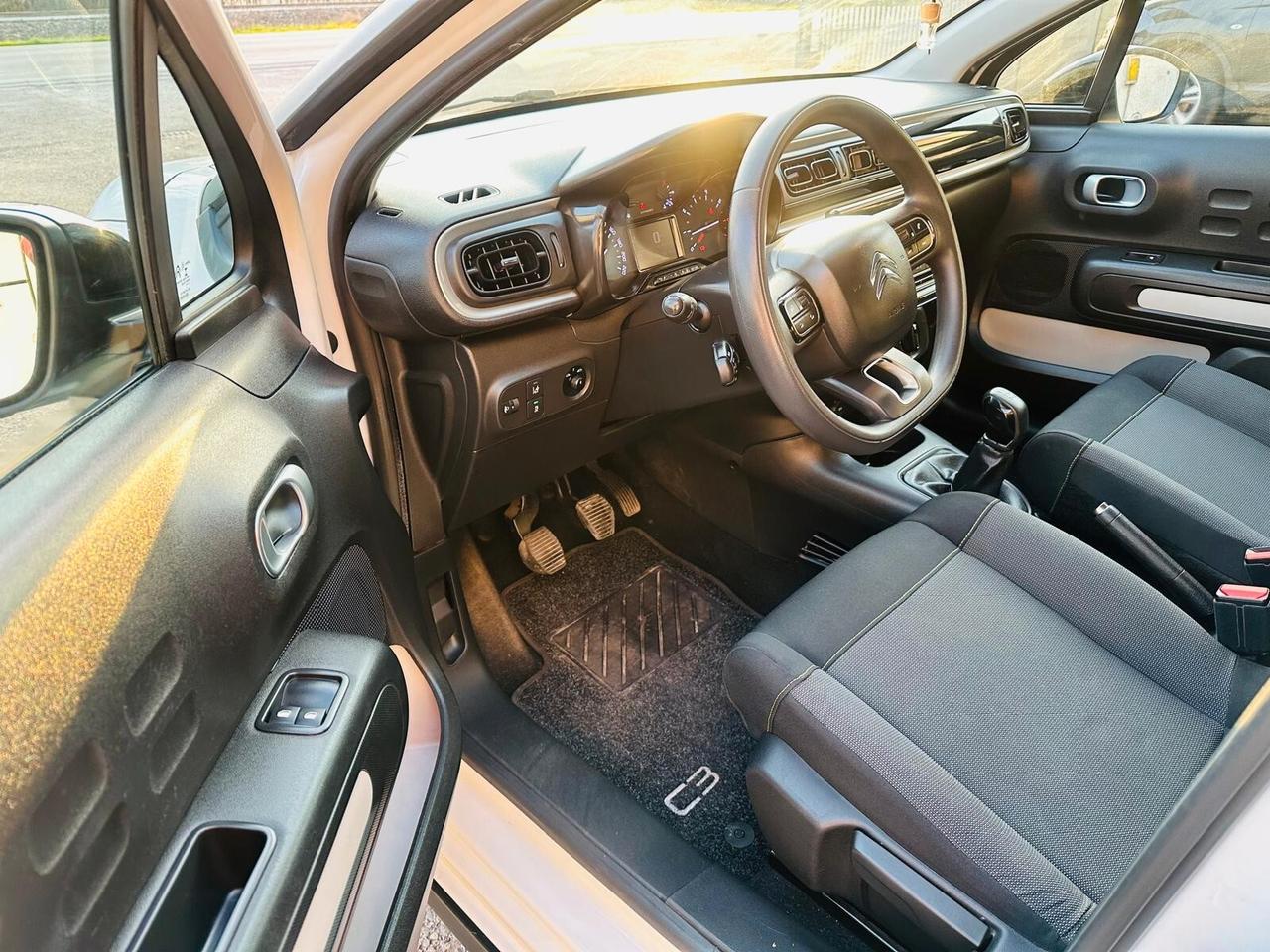 Citroen C3 PureTech 82 GPL Shine