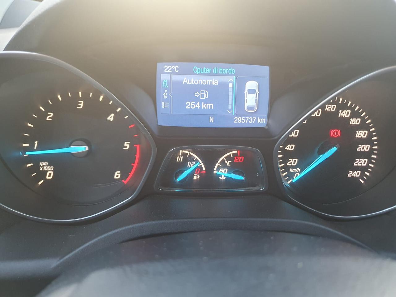 Ford Kuga 2.0 TDCI 140 CV 2WD Titanium