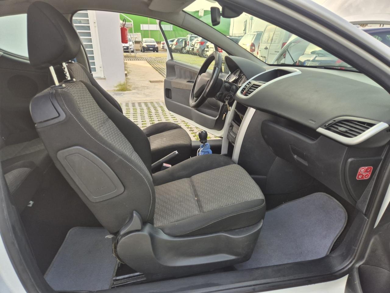 Peugeot 207 1.6 HDi 110CV 3p.