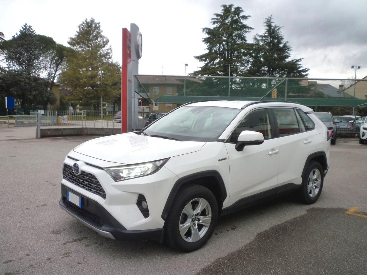 TOYOTA Rav4 2.5 HV (218 CV) E-CVT 2WD Business Bianco 2019