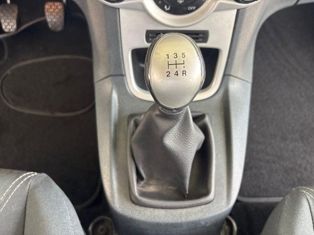 FORD Fiesta 1.2 82 CV 5 porte Titanium OK NEOPATENTATI