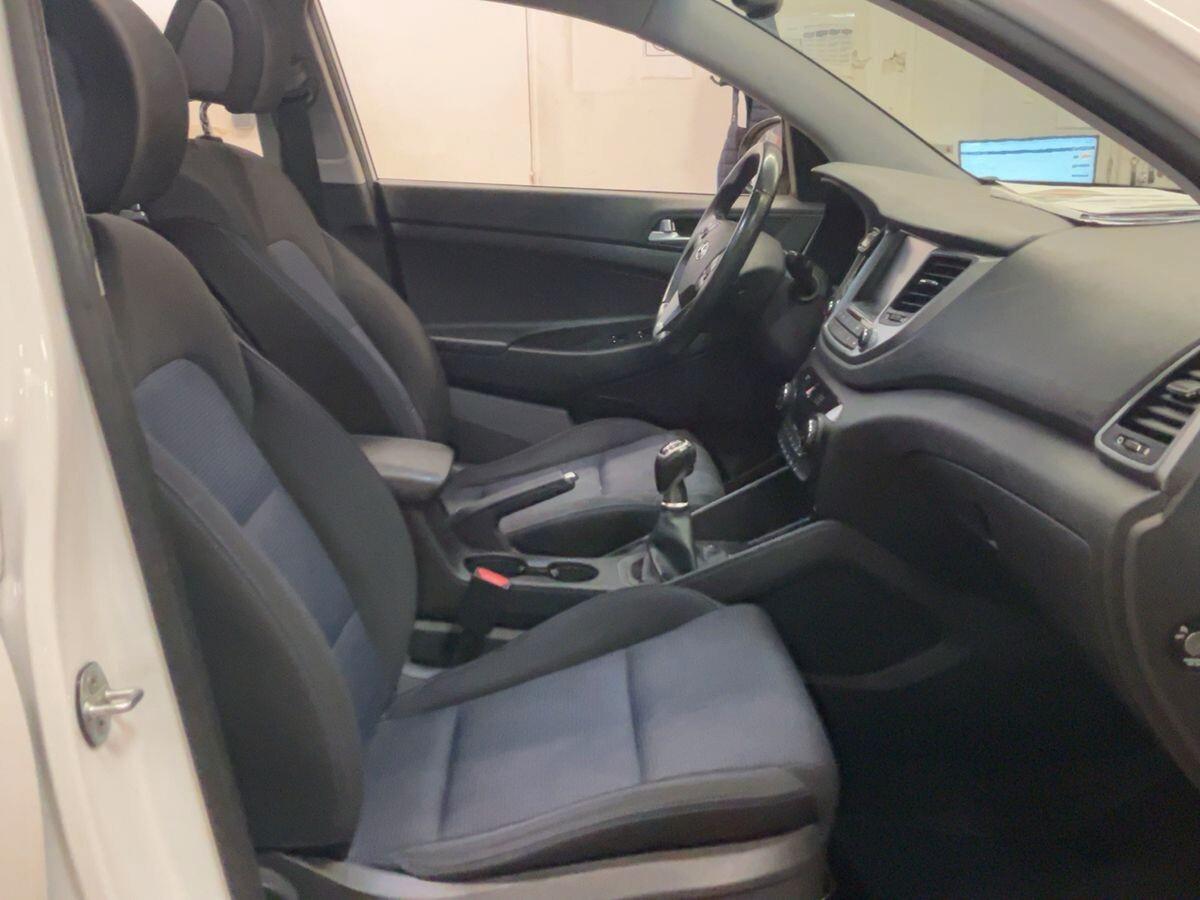 HYUNDAI TUCSON 1.7 CRDI 115 CV. TETTO APRIB.+NAVI