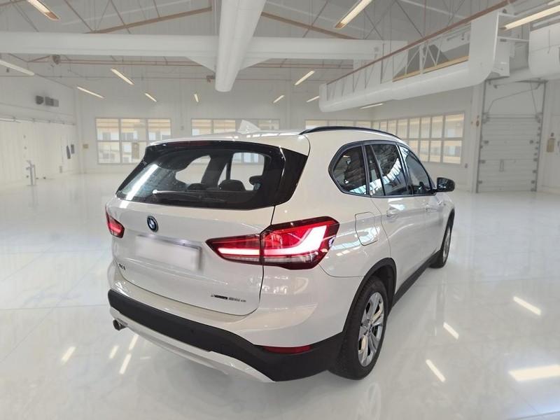 BMW X1 xDrive 25e Business Advantage automatico