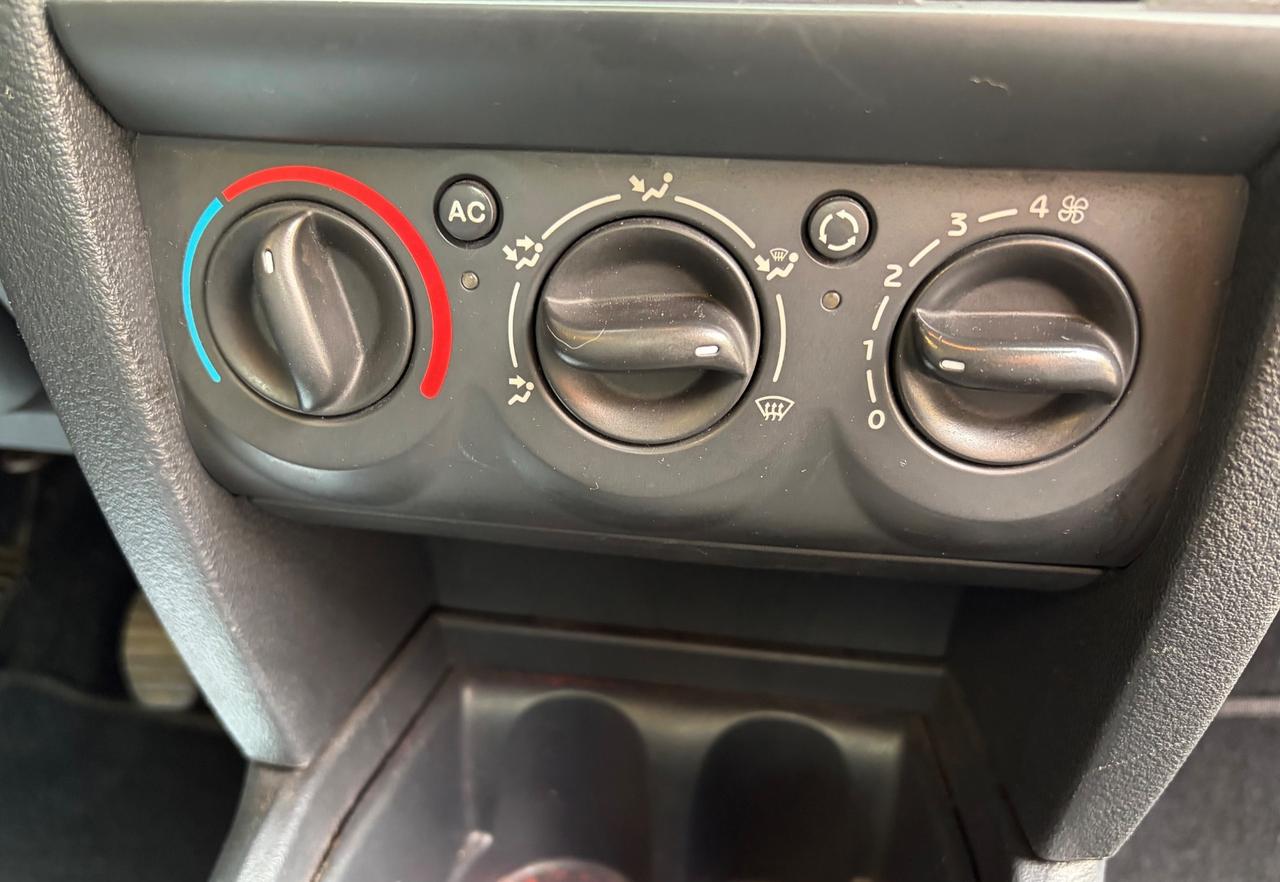 Renault Clio Storia 1.2 3 porte Dynamique