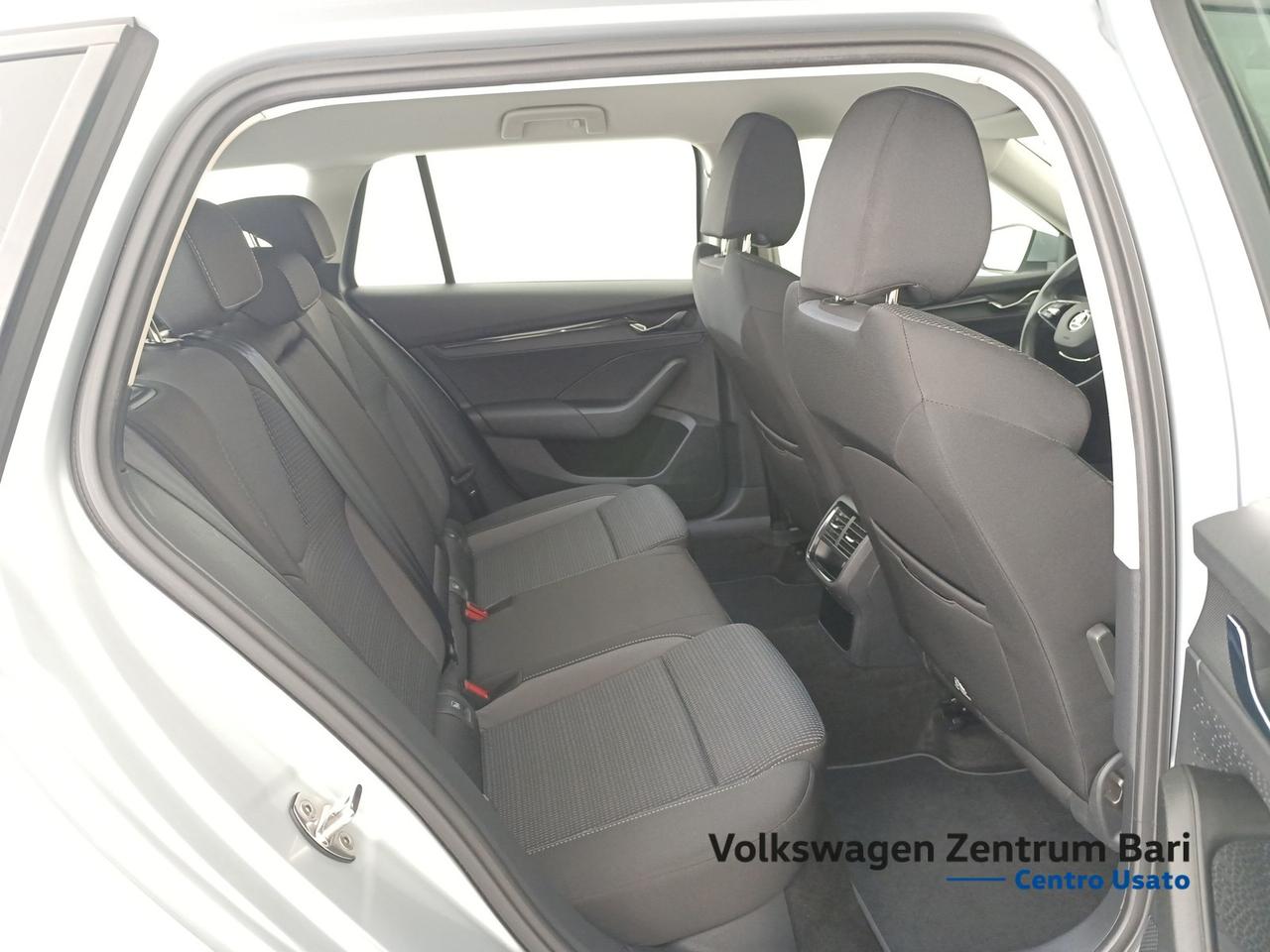 Skoda Octavia wagon 2.0 tdi evo ambition 115cv dsg